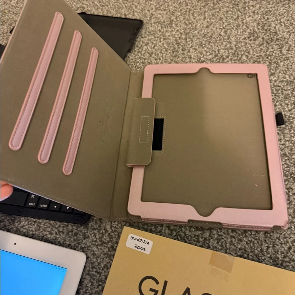 Apple IPad - Picture 6 of 7